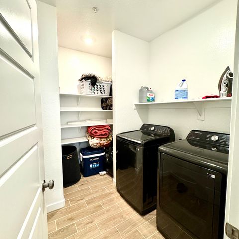 7012 W Donner Avenue, Fresno, CA 93723