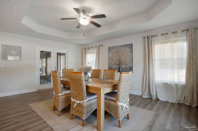 2957 Pga Blvd, Navarre, FL 32566