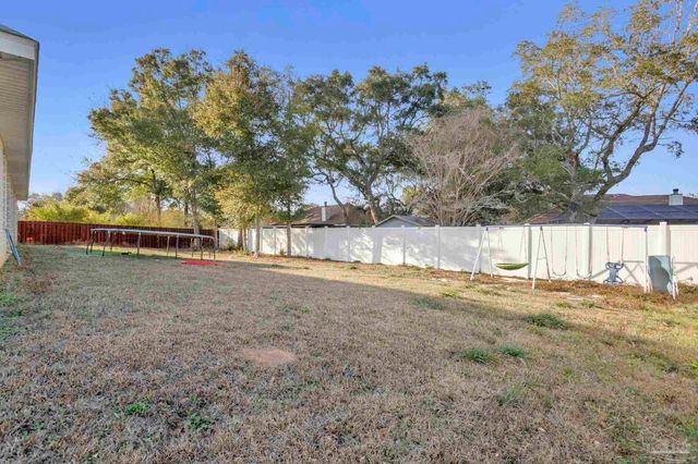 2957 Pga Blvd, Navarre, FL 32566