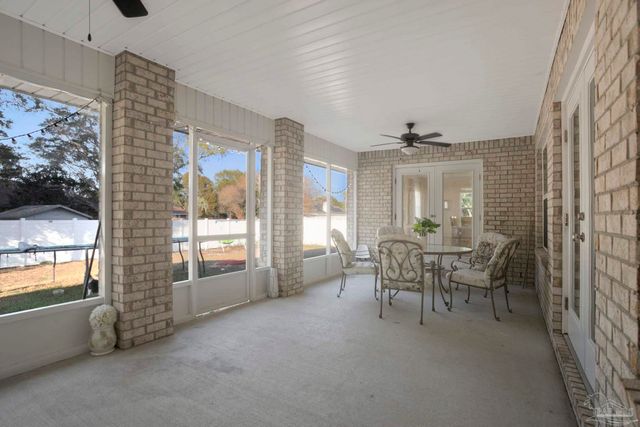 2957 Pga Blvd, Navarre, FL 32566