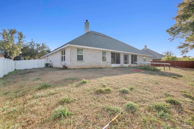 2957 Pga Blvd, Navarre, FL 32566