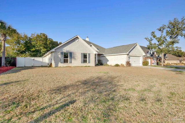 2957 Pga Blvd, Navarre, FL 32566