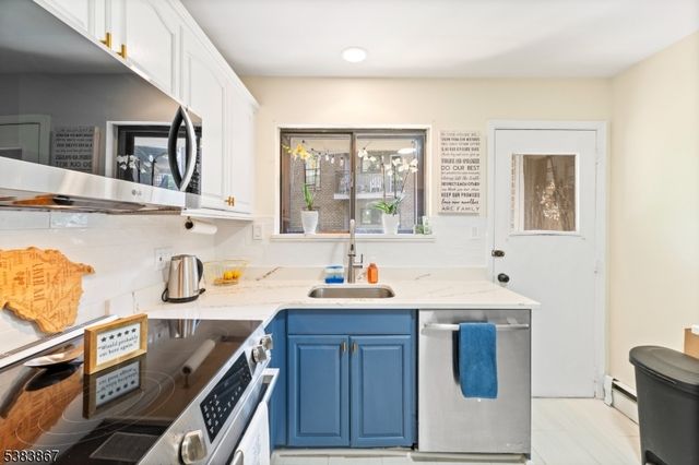 323 Gill Ln 7B, Woodbridge Twp., NJ 08830