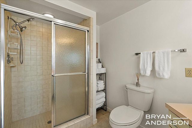 810 S Harbor Drive 16, Grand Haven, MI 49417