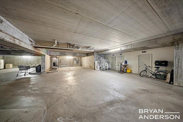 810 S Harbor Drive 16, Grand Haven, MI 49417