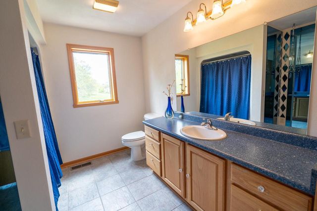 775 County Road A, Edgerton, WI 53534
