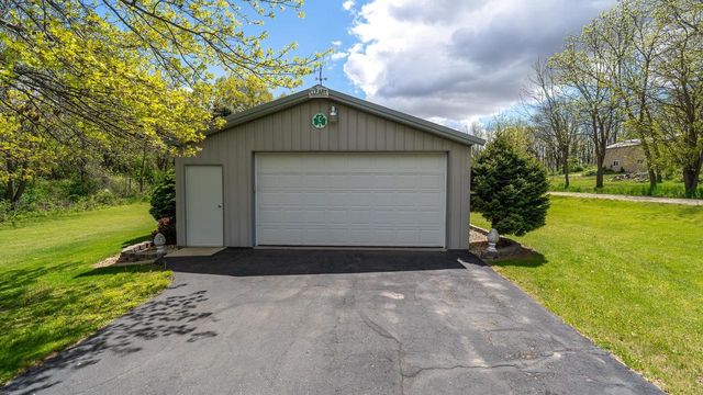 775 County Road A, Edgerton, WI 53534