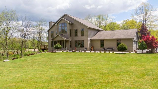 775 County Road A, Edgerton, WI 53534