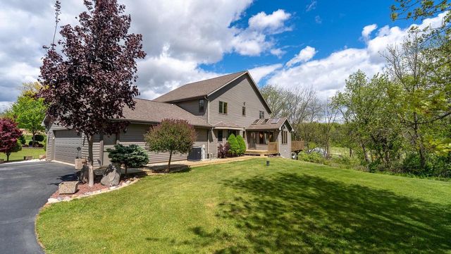 775 County Road A, Edgerton, WI 53534