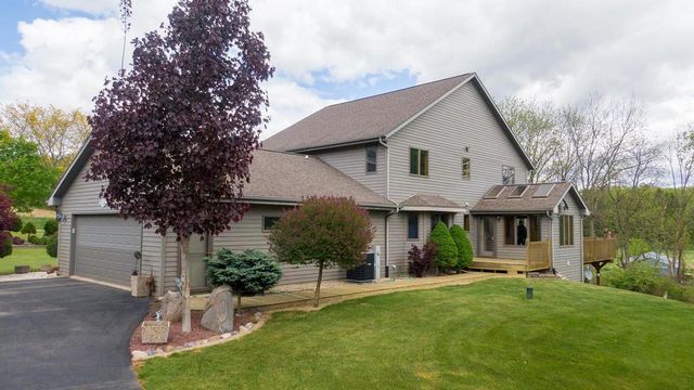 775 County Road A, Edgerton, WI 53534