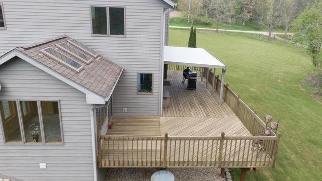 775 County Road A, Edgerton, WI 53534