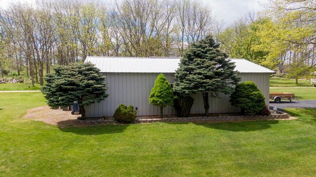 775 County Road A, Edgerton, WI 53534