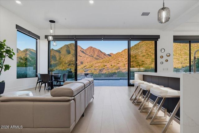 11392 E CARIBBEAN Lane, Scottsdale, AZ 85255