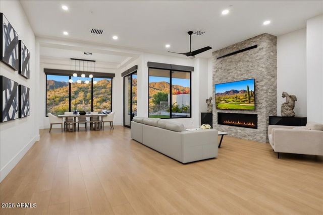 11392 E CARIBBEAN Lane, Scottsdale, AZ 85255