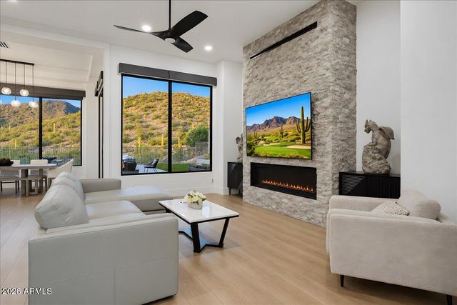 11392 E CARIBBEAN Lane, Scottsdale, AZ 85255