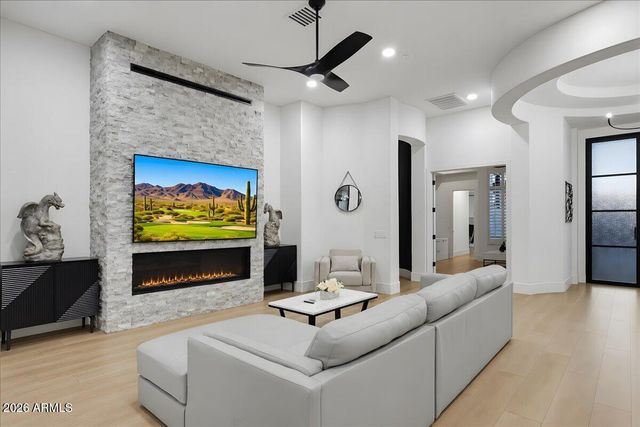 11392 E CARIBBEAN Lane, Scottsdale, AZ 85255