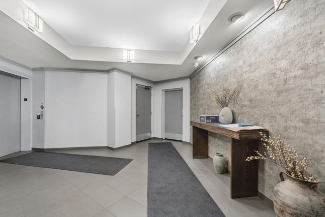 936 W MADISON Street 2A, Chicago, IL 60607