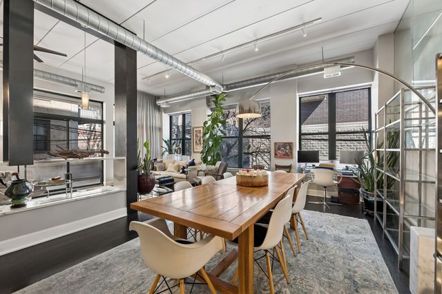 936 W MADISON Street 2A, Chicago, IL 60607