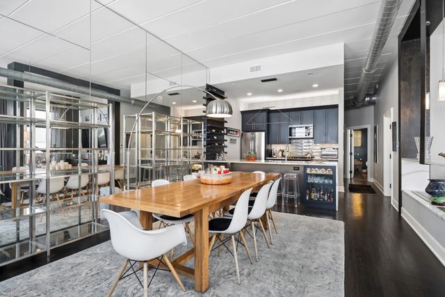 936 W MADISON Street 2A, Chicago, IL 60607