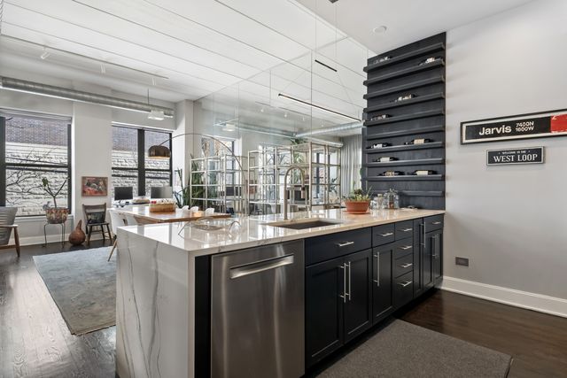 936 W MADISON Street 2A, Chicago, IL 60607