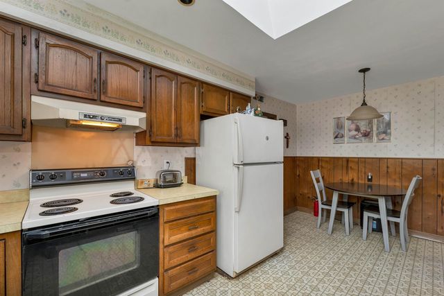 148 Allen Street, Manchester, NH 03102