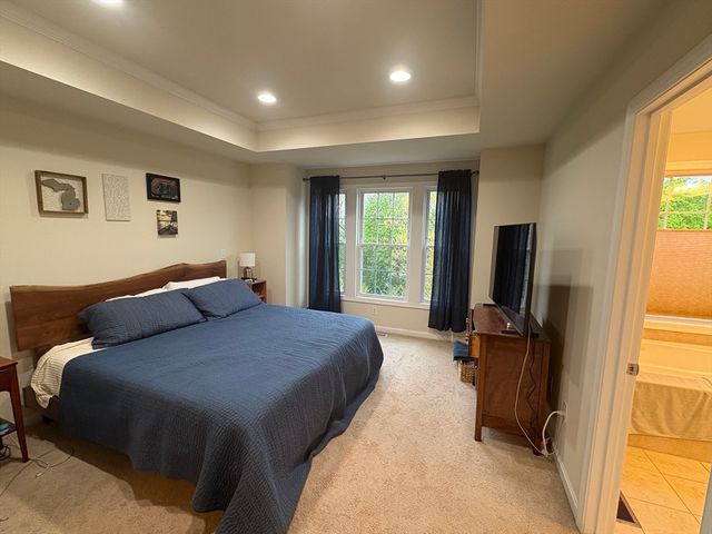 33 Jacob Way 33, Reading, MA 01867