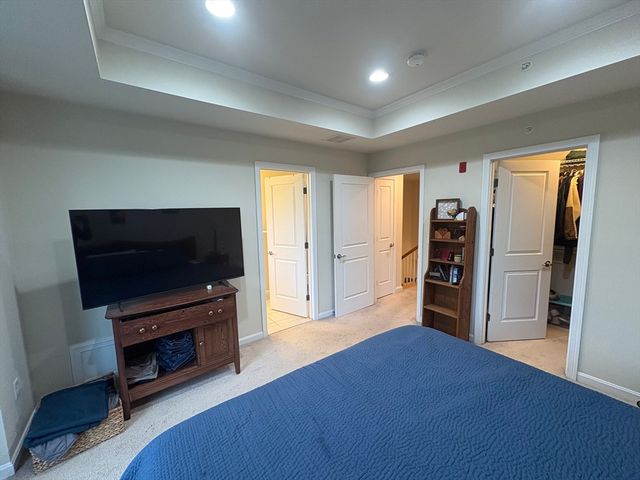 33 Jacob Way 33, Reading, MA 01867