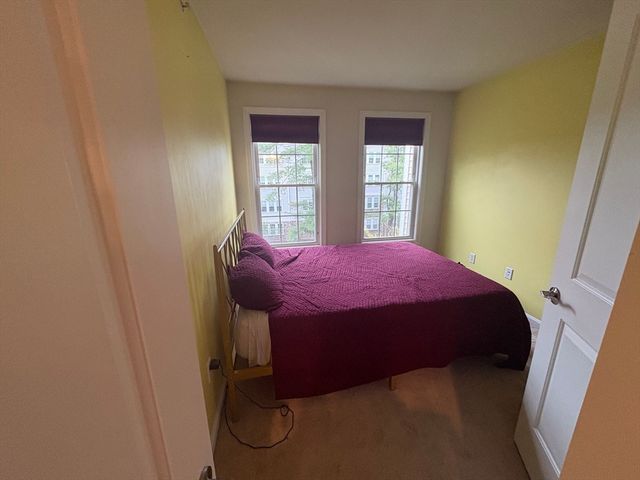 33 Jacob Way 33, Reading, MA 01867