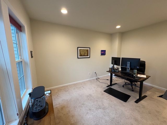 33 Jacob Way 33, Reading, MA 01867