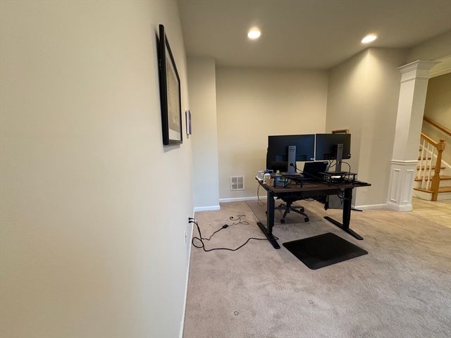 33 Jacob Way 33, Reading, MA 01867