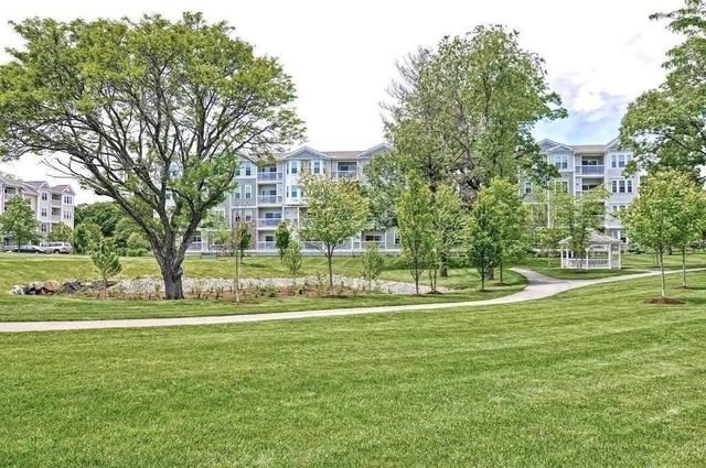 33 Jacob Way 33, Reading, MA 01867