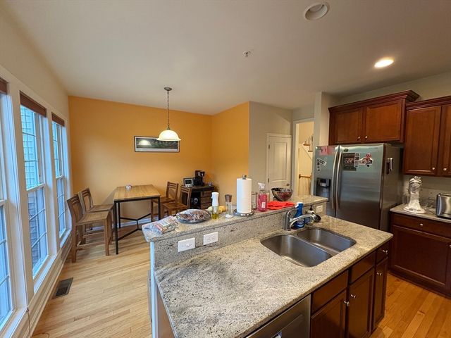 33 Jacob Way 33, Reading, MA 01867