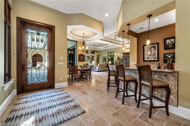28724 La Caille DR, Naples, FL 34119