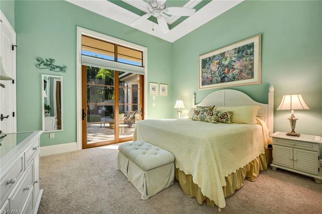 28724 La Caille DR, Naples, FL 34119