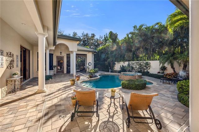 28724 La Caille DR, Naples, FL 34119