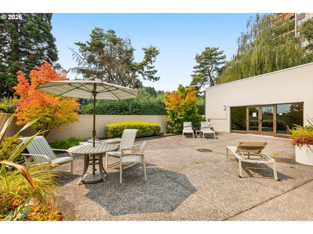 2221 Sw 1ST Ave 2424, Portland, OR 97201