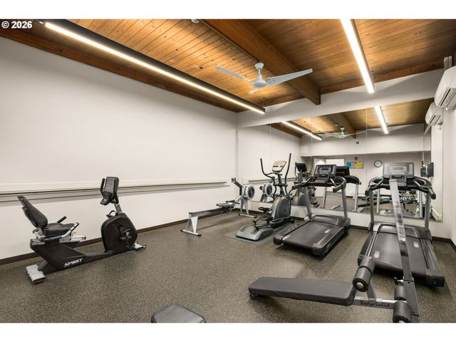 2221 Sw 1ST Ave 2424, Portland, OR 97201
