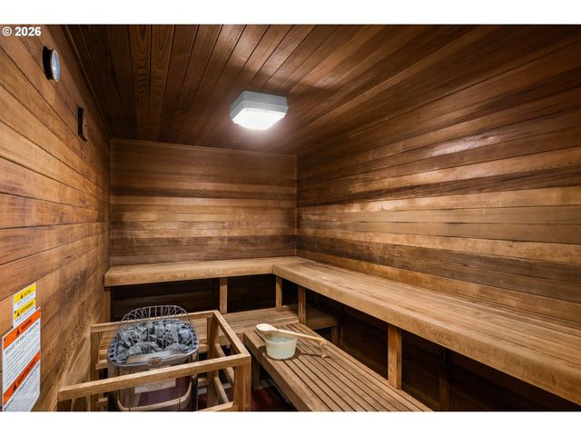 2221 Sw 1ST Ave 2424, Portland, OR 97201