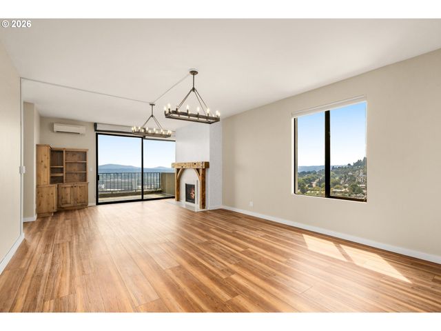 2221 Sw 1ST Ave 2424, Portland, OR 97201