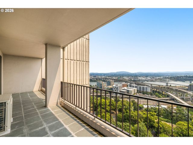 2221 Sw 1ST Ave 2424, Portland, OR 97201