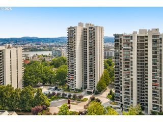 2221 Sw 1ST Ave 2424, Portland, OR 97201