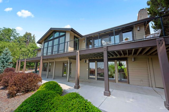 1113 E Santa Maria Dr, Boise, ID 83712
