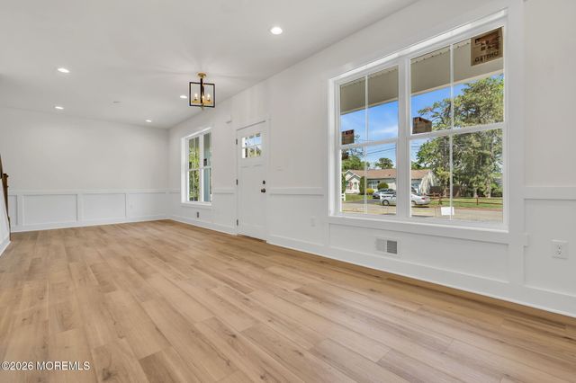 1424 Eighth Avenue, Toms River, NJ 08757