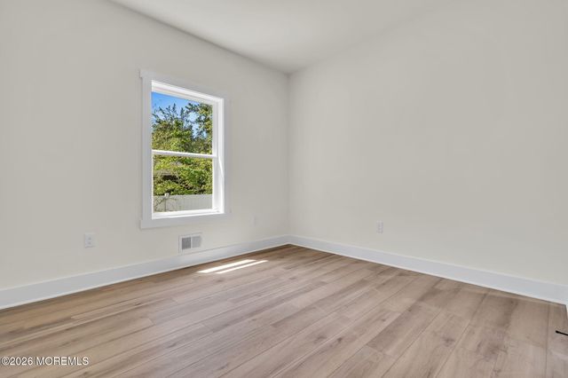 1424 Eighth Avenue, Toms River, NJ 08757