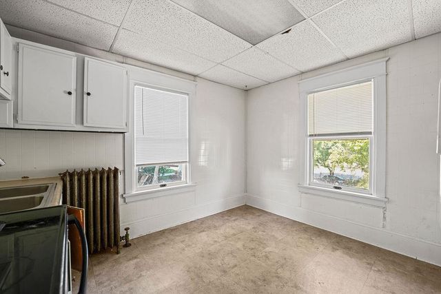 513 CEAPE AVENUE, Oshkosh, WI 54901