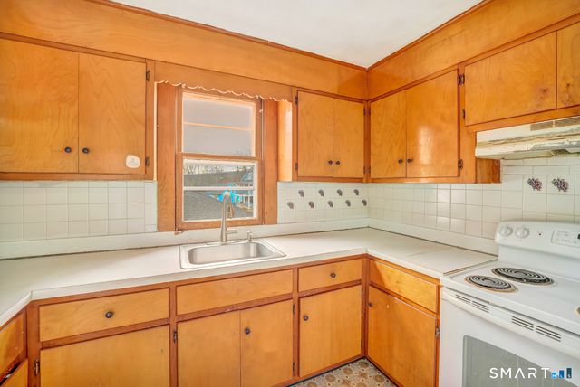 43 Evans Street, Torrington, CT 06790