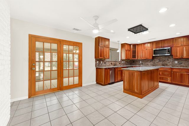 2554 Parkhaven Drive, Plano, TX 75075