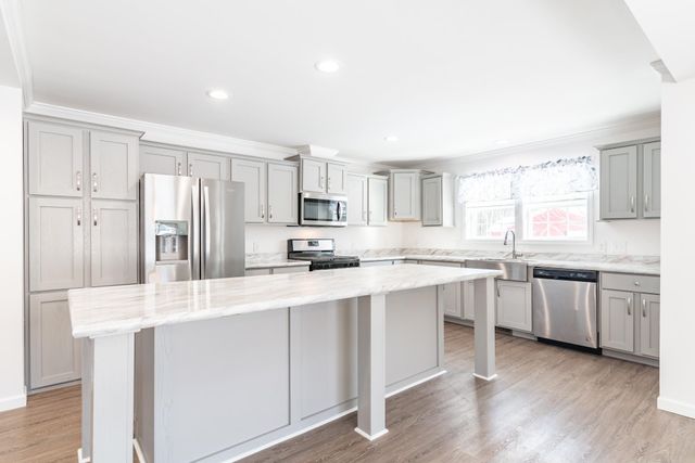 56 Big Bear Road, Rochester, NH 03868