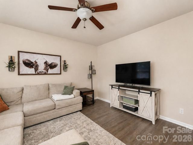 1100 Mountain Laurel Court, Matthews, NC 28104