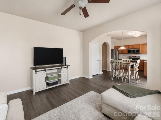 1100 Mountain Laurel Court, Matthews, NC 28104